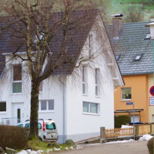 Blick auf Reihenendhaus